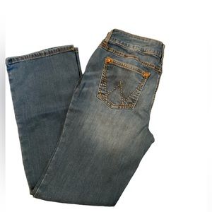 Wrangler boot cut size 13/14 inseam is 32